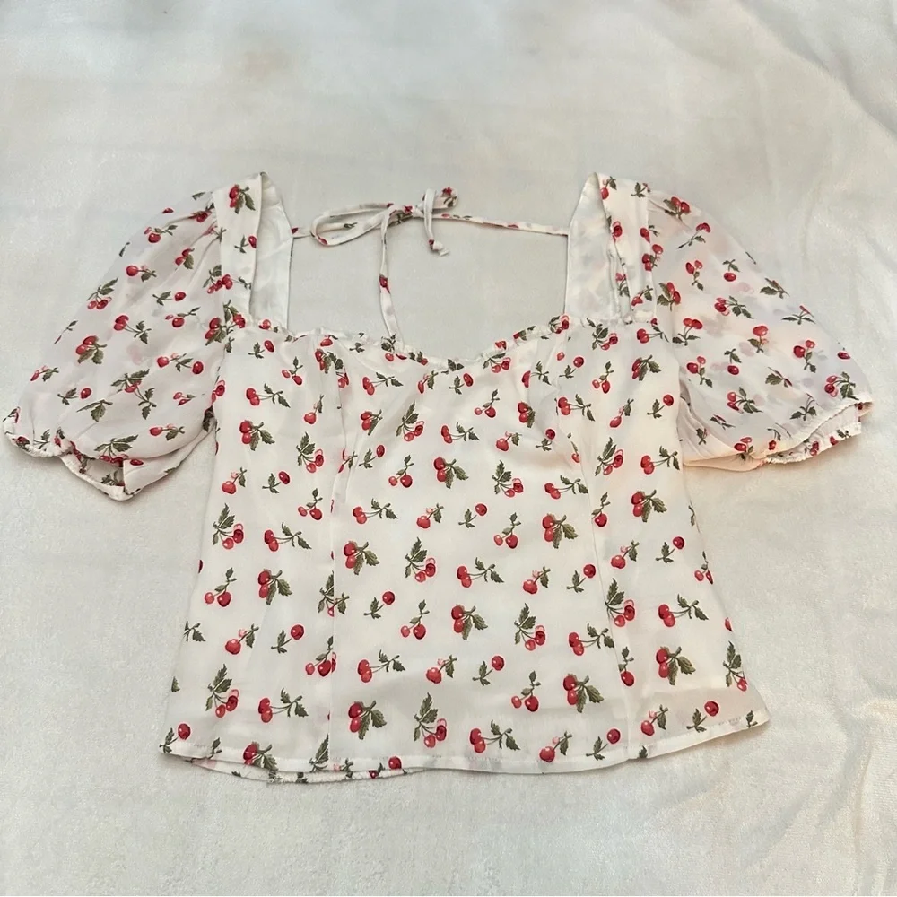 Abercrombie & Fitch Cherry Print Square Neck Puff Sleeve Top Small 51649